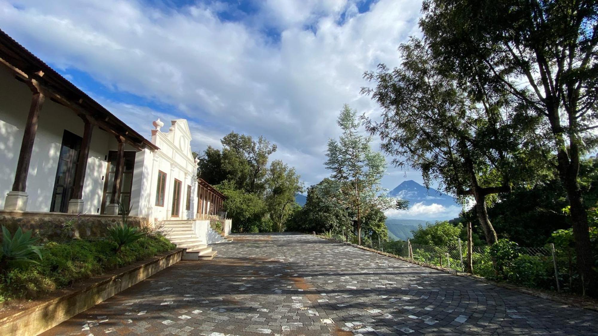 Finca San Mateo - Private Luxury Coffee Estate In Antigua Guatemala Exterior photo
